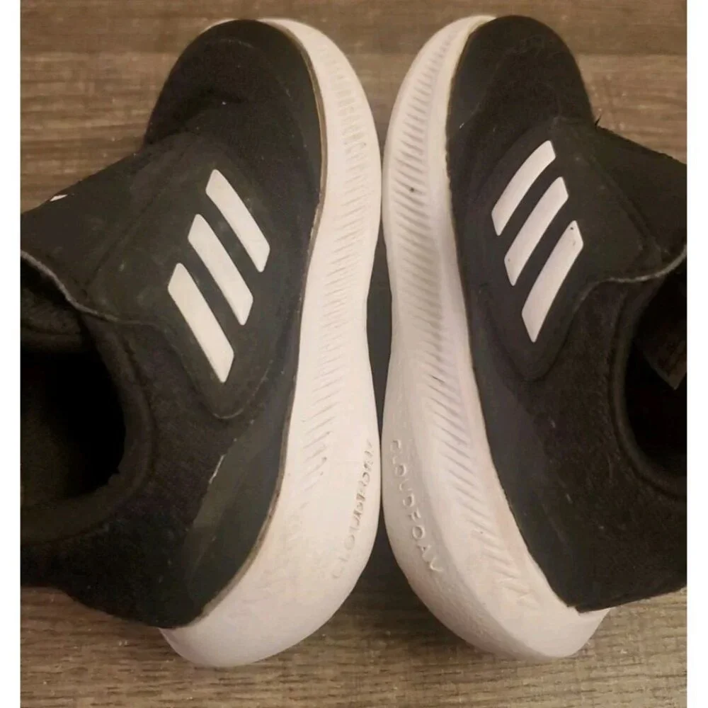 adidas runfalcon sneaker